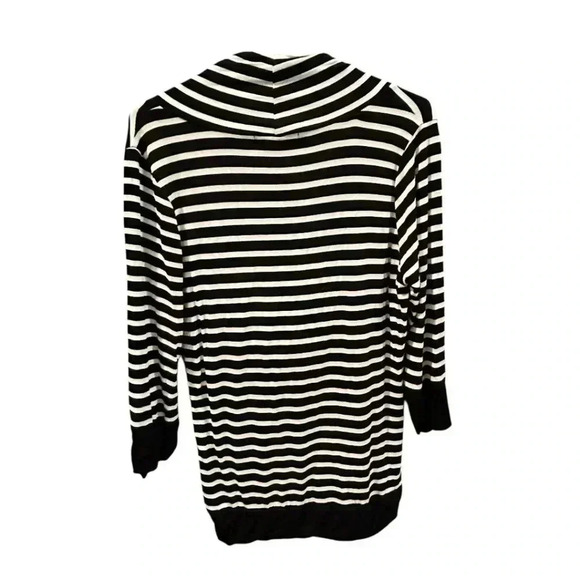 Design History Black and white striped cowl neck top size M - Picture 4 of 6